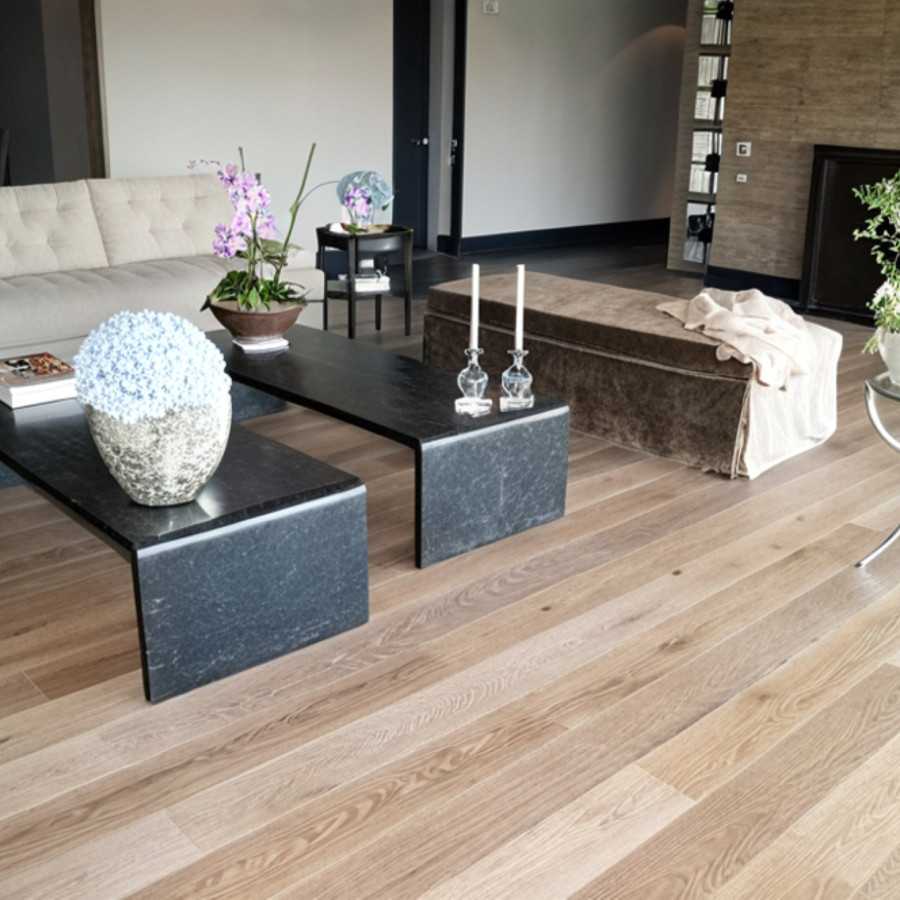 Parquet Chêne Massif Huilé Brossé Rustique Madagascar | Solid Oak Oiled Parquet | Premibel Parquet Parquet Chêne Massif Huilé Brossé Rustique Madagascar | Solid Oak Oiled Parquet | Premibel Parquet