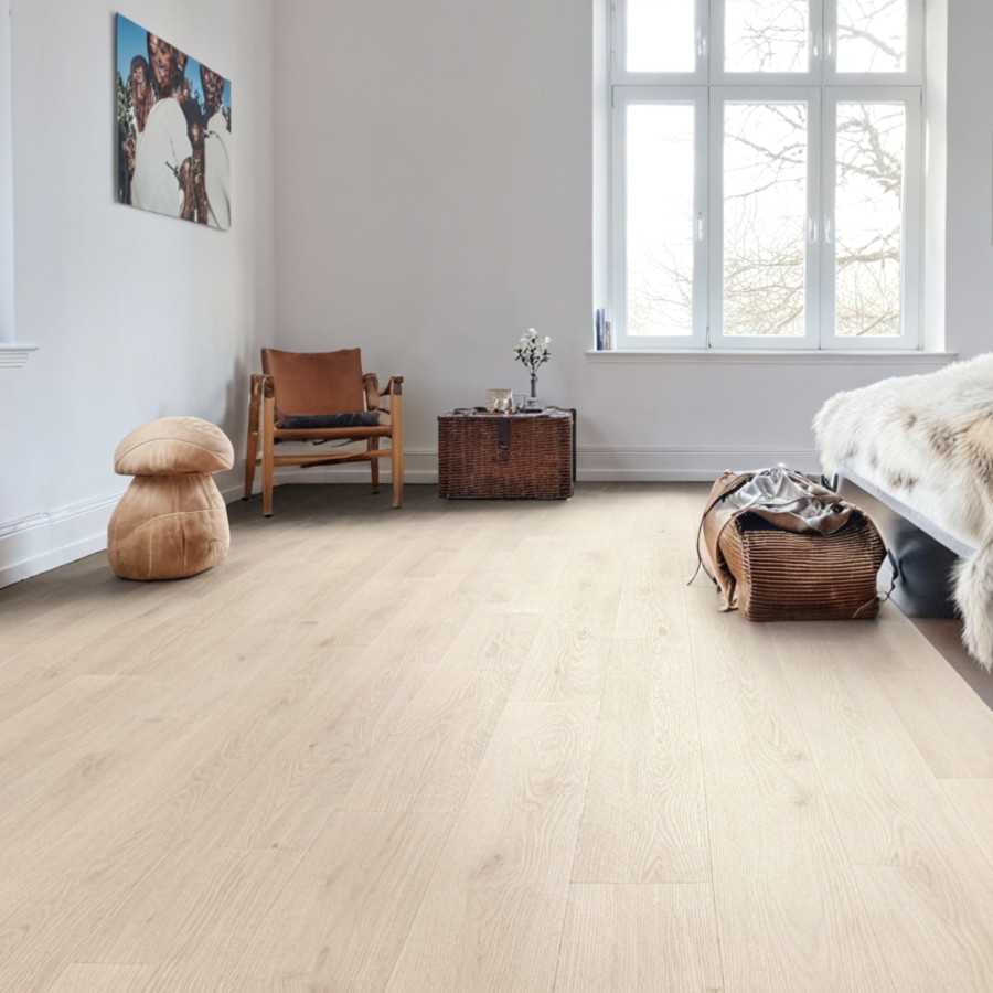 Sol Stratifié Chêne Savona Blanc Lames Larges à l'ancienne Soft Mat - Lot de 44,40m² | Lots de fin de série | Premibel Parquet Sol Stratifié Chêne Savona Blanc Lames Larges à l'ancienne Soft Mat - Lot de 44,40m² | Lots de fin de série | Premibel Parquet