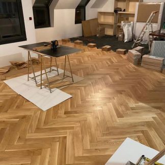 PARQUET BÂTON ROMPU CHÊNE MASSIF VERNI BROSSÉ MAT GRADE NA/CA GO4 - 70X14X500 mm - Certifié PEFC 100%