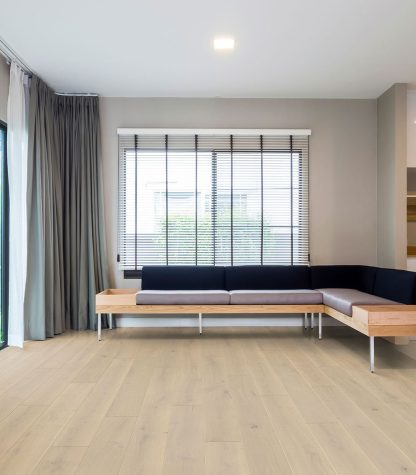 CHENE MASSIF HUILE RUSTIQUE BROSSE CRÈME VANILLÉ 120x15mm - Certifié FSC 100 %