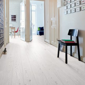 CHENE MASSIF HUILE RUSTIQUE BROSSE BLANC MERINGUE 120x15mm Certifié FSC 100 %