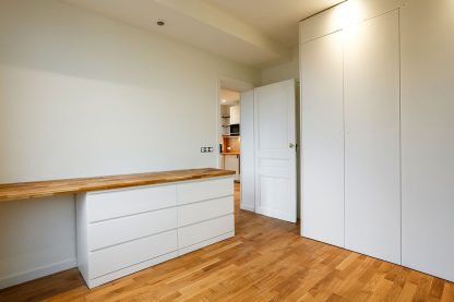 CHENE MASSIF VERNI BROSSE GO4 GRADE MARKANT NATUREL 90x15mm FIXE L500/600/700mm - Certifié FSC 100 %