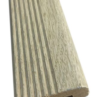 Nez de marche chêne massif brut rainuré coller 1ml 40X20mm