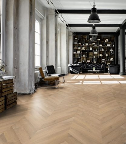 POINT DE HONGRIE CONTRECOLLE VERNI BROSSE INVISIBLE PR BIS NEWCASTLE 125x15x780mm - 4mm de couche d'usure Certifié FSC 100 %