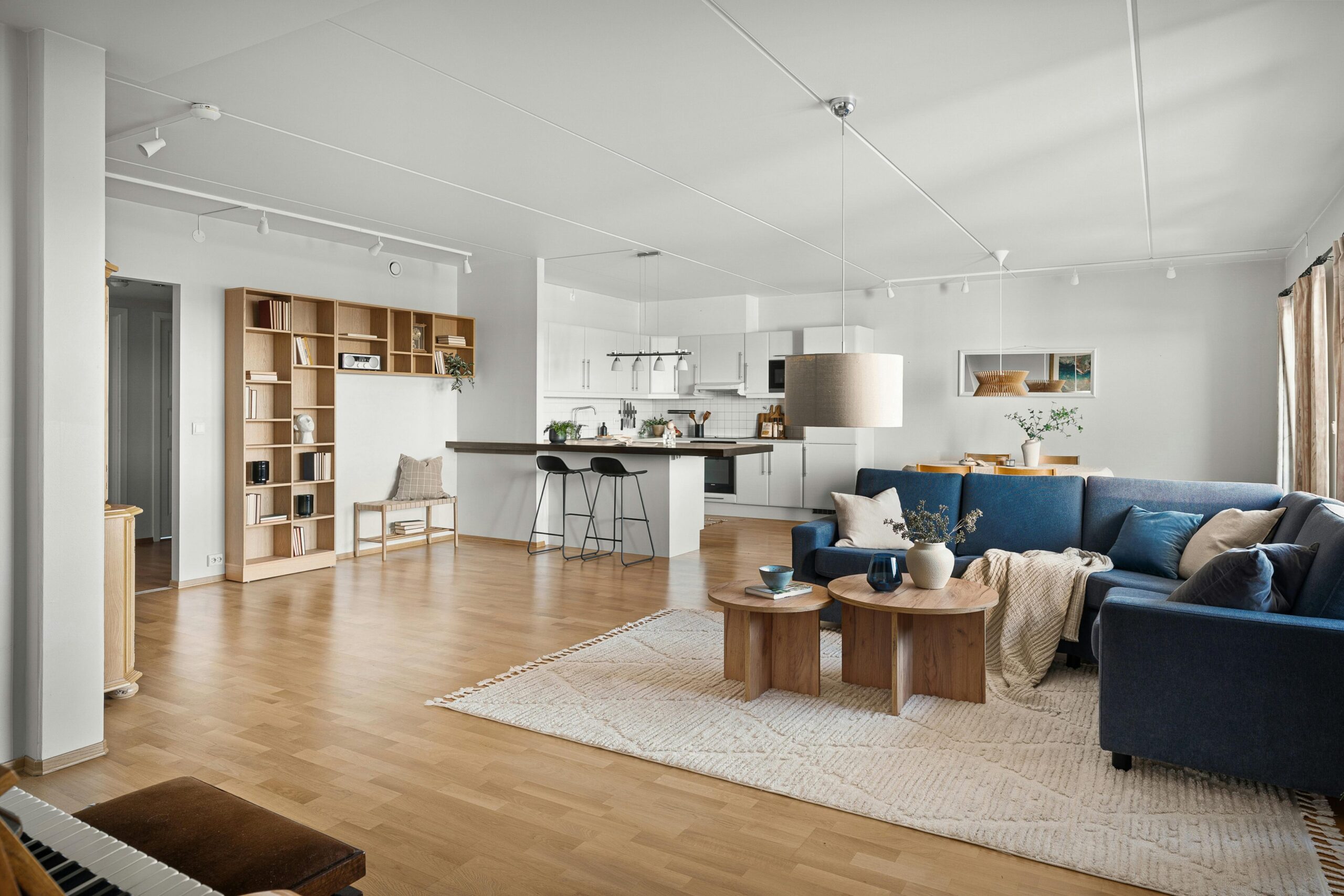 Comment-choisir-le-parquet-ideal-pour-votre-salon.