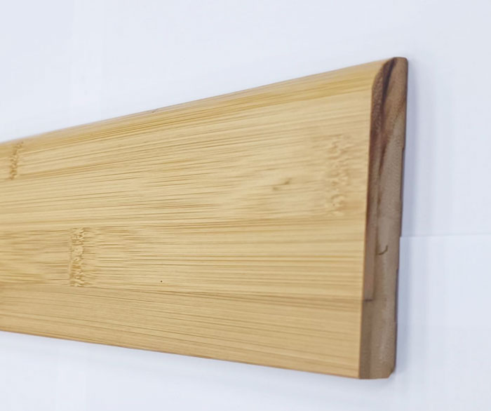 PLINTHE BAMBOU MASSIF VERNI NATUREL 90X15X2000MM